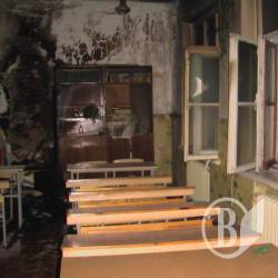 Хто палить Чернігівський колегіум №11? ФОТО Хто палить Чернігівський колегіум №11? ФОТО