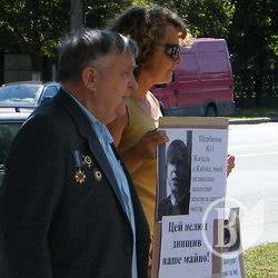 Будівельний бєспрєдєл: Крутому погребок завадив! ФОТО Будівельний бєспрєдєл: Крутому погребок завадив! ФОТО