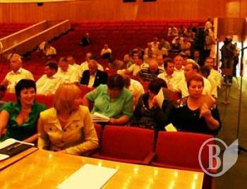 Сесія Чернігівської обласної ради обговорює діяльність Хоменка Сесія Чернігівської обласної ради обговорює діяльність Хоменка