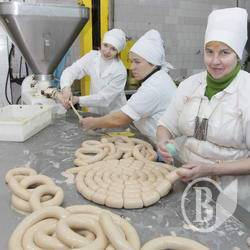 Журналісти робили ковбасу на Ритмі. ФОТО Журналісти робили ковбасу на Ритмі. ФОТО