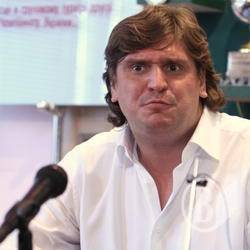 Десна-Партнёр напоминает: «Мэр не на конюшне, а в городе» Десна-Партнёр напоминает: «Мэр не на конюшне, а в городе»