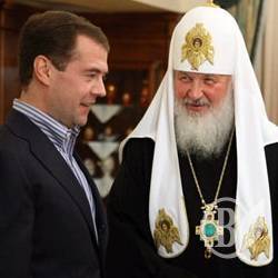 Візит Патріарха Кирила – не політичний. Але Медведєву «доложено»