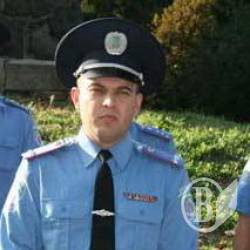 Перший міліціонер Чернігова: Міліції мало, але вона працює Перший міліціонер Чернігова: Міліції мало, але вона працює