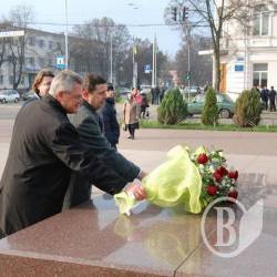 У Прилуках відкрито реконструйовану площу У Прилуках відкрито реконструйовану площу