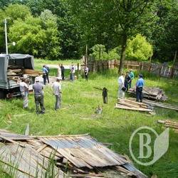 15,5 га чернігівської землі «роздала» міськрада з початку 2010 року. Офіційно 15,5 га чернігівської землі «роздала» міськрада з початку 2010 року. Офіційно