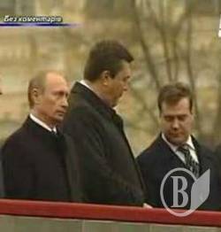 Янукович пригласил русских солдат пройтись по Крещатику