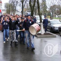 Фанати чернігівської Десни влаштували ювілейний марш. ФОТОрепортаж Фанати чернігівської Десни влаштували ювілейний марш. ФОТОрепортаж