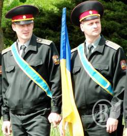 Репетиція військових до 9 травня у Чернігові. ФОТОрепортаж Репетиція військових до 9 травня у Чернігові. ФОТОрепортаж