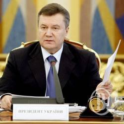 Янукович змінив двох голів РДА на Чернігівщині Янукович змінив двох голів РДА на Чернігівщині