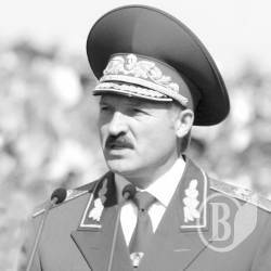 У Білорусі призначені дострокові президентські вибори У Білорусі призначені дострокові президентські вибори