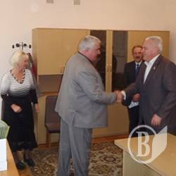 Першими на Чернігівщині зареєстровані партійні списки від Партії регіонів Першими на Чернігівщині зареєстровані партійні списки від Партії регіонів