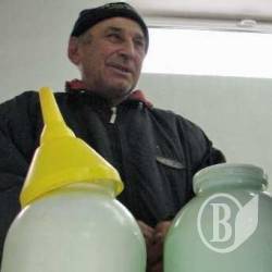 Чернігівщина – перша в країні з виробництва молока. Офіційно Чернігівщина – перша в країні з виробництва молока. Офіційно