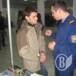 78 жителів Чернігівщини стануть контрактниками Збройних Сил 78 жителів Чернігівщини стануть контрактниками Збройних Сил