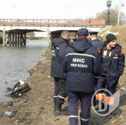 В річці Стрижень знайшли тіло людини В річці Стрижень знайшли тіло людини