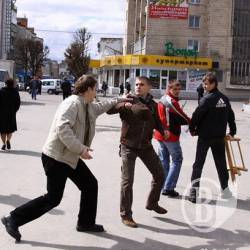 У Луцьку побили комуністів. За Сталіна. ФОТОрепортаж У Луцьку побили комуністів. За Сталіна. ФОТОрепортаж