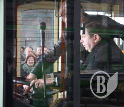 У День космонавтики Чернігів запустив українсько-білоруський тролейбус У День космонавтики Чернігів запустив українсько-білоруський тролейбус