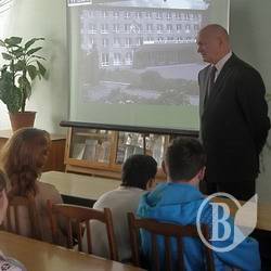 Екскурсії потенційних клієнтів приймає ЧНПУ. ФОТО Екскурсії потенційних клієнтів приймає ЧНПУ. ФОТО