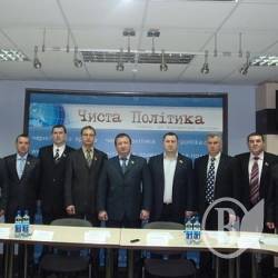 Ніжинські депутати об’єднуються навколо Партії регіонів Ніжинські депутати об’єднуються навколо Партії регіонів