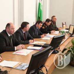 Чернігівські МНС-ники звітували в облдержадміністрації. ФОТО Чернігівські МНС-ники звітували в облдержадміністрації. ФОТО