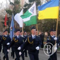 Ліцеїстів військового ліцею посвятили в козаки (Фото) Ліцеїстів військового ліцею посвятили в козаки (Фото)