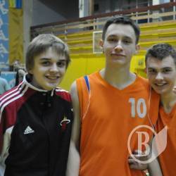 Чернігівський баскетбол: перемогу святкують 16-річні Чернігівський баскетбол: перемогу святкують 16-річні