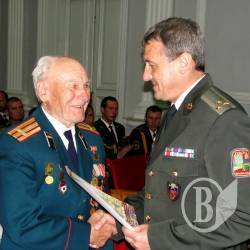Свято офіцерів: і нинішніх, і колишніх (Фото) Свято офіцерів: і нинішніх, і колишніх (Фото)