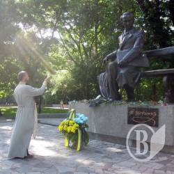 Шевченка вшанували по-народному (Фото) Шевченка вшанували по-народному (Фото)