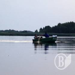 Двое горе-рибалок запливли до Білорусі. Неочікувано Двое горе-рибалок запливли до Білорусі. Неочікувано