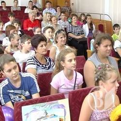 Податкова відкрила двері для дітей(фото) Податкова відкрила двері для дітей(фото)