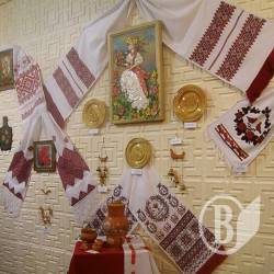 Виставка «Золоті руки вчителя»(фото) Виставка «Золоті руки вчителя»(фото)