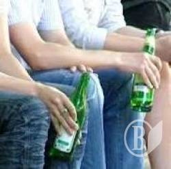 Півсотні громадян пили на вулиці Півсотні громадян пили на вулиці
