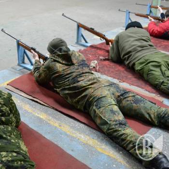 Дуель лежачи із пневматичної гвинтівки ТОЗ-8 (фото) Дуель лежачи із пневматичної гвинтівки ТОЗ-8 (фото)
