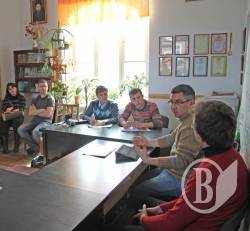 Вахтанг Кіпіані провів майстер-клас для студентів «Зимової школи журналістики» Вахтанг Кіпіані провів майстер-клас для студентів «Зимової школи журналістики»