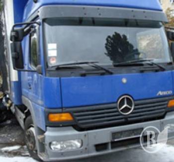 Вибух Мерседеса стався через глушник авто Вибух Мерседеса стався через глушник авто