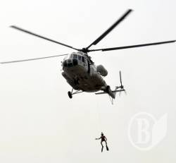 Українські рятувальники в Ліберії витягували потерпілих з океану Українські рятувальники в Ліберії витягували потерпілих з океану