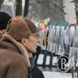 Фотосушка представила кращі світлини революційного майдану Фотосушка представила кращі світлини революційного майдану