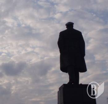 Прилуки валять Леніна. Чернігів також закликають – трансляція Прилуки валять Леніна. Чернігів також закликають – трансляція