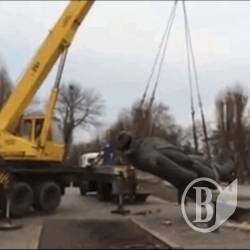 Похорони Ілліча – без сліз, квітів та фанатів Похорони Ілліча – без сліз, квітів та фанатів