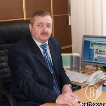 Культурного Мойсієнка хочуть люструвати? Культурного Мойсієнка хочуть люструвати?