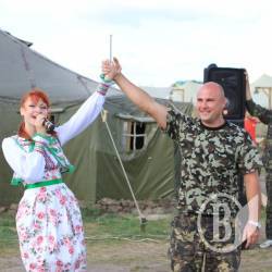 Співоче обличчя українського фронту Співоче обличчя українського фронту