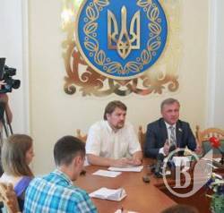 20 тонн для бійців АТО: Чернігівщина «скинулась» 13 батальйону. Микола Звєрєв - в долі 20 тонн для бійців АТО: Чернігівщина «скинулась» 13 батальйону. Микола Звєрєв - в долі