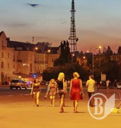 На майдані вечір. Ніч – фото На майдані вечір. Ніч – фото