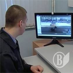 Чоловік «стирив» 10 «Снікерсів» під прицілом камер відеоспостереження Чоловік «стирив» 10 «Снікерсів» під прицілом камер відеоспостереження