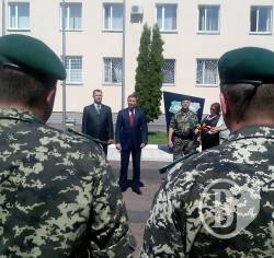 Чернігівські прикордонники трястимуть своє командування. Через АТО Чернігівські прикордонники трястимуть своє командування. Через АТО