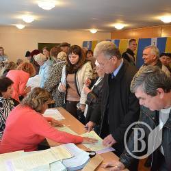 Мер Чернігова вже проголосував і висловив задоволення явкою Мер Чернігова вже проголосував і висловив задоволення явкою