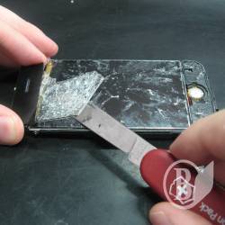 Чому ламається iPhone? Чому ламається iPhone?
