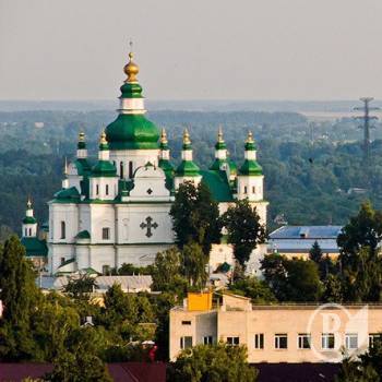 У Чернігові до 100-ї річниці геноциду вірмен освятили камінь-хрест У Чернігові до 100-ї річниці геноциду вірмен освятили камінь-хрест