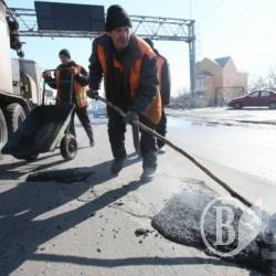 Укравтодор звільнив начальника Чернігівського автодору до 3-ї річниці асфальтування калюж - відео Укравтодор звільнив начальника Чернігівського автодору до 3-ї річниці асфальтування калюж - відео
