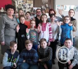 Школярі завітали до майстерні скульптора Єршова - фото, відео Школярі завітали до майстерні скульптора Єршова - фото, відео