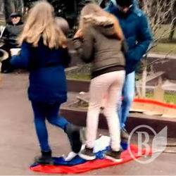 Спалили «Кремль» і «аквафреш». Відео Спалили «Кремль» і «аквафреш». Відео